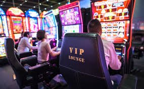 Live Teen Patti table with dealer and multiple players in broadcast studio